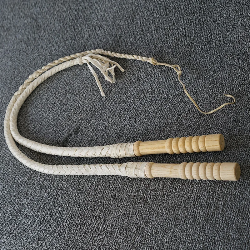 Bao Da Chính Hãng Huấn Luyện C - đánh giá và giá Leatherwork Training