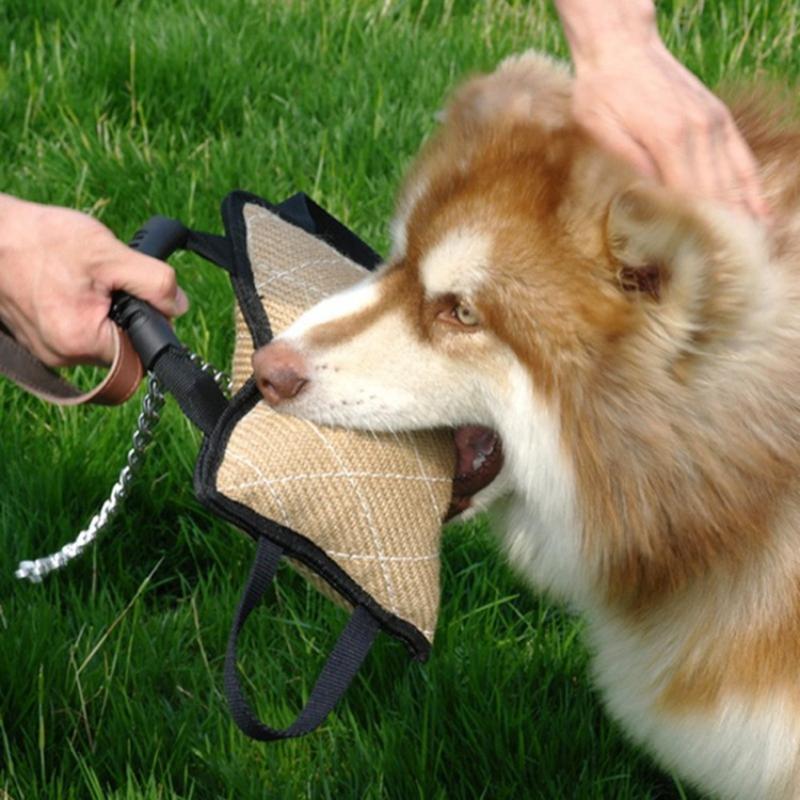 Dog Bite Tug Training Pillow I - đánh giá và giá Leatherwork Training