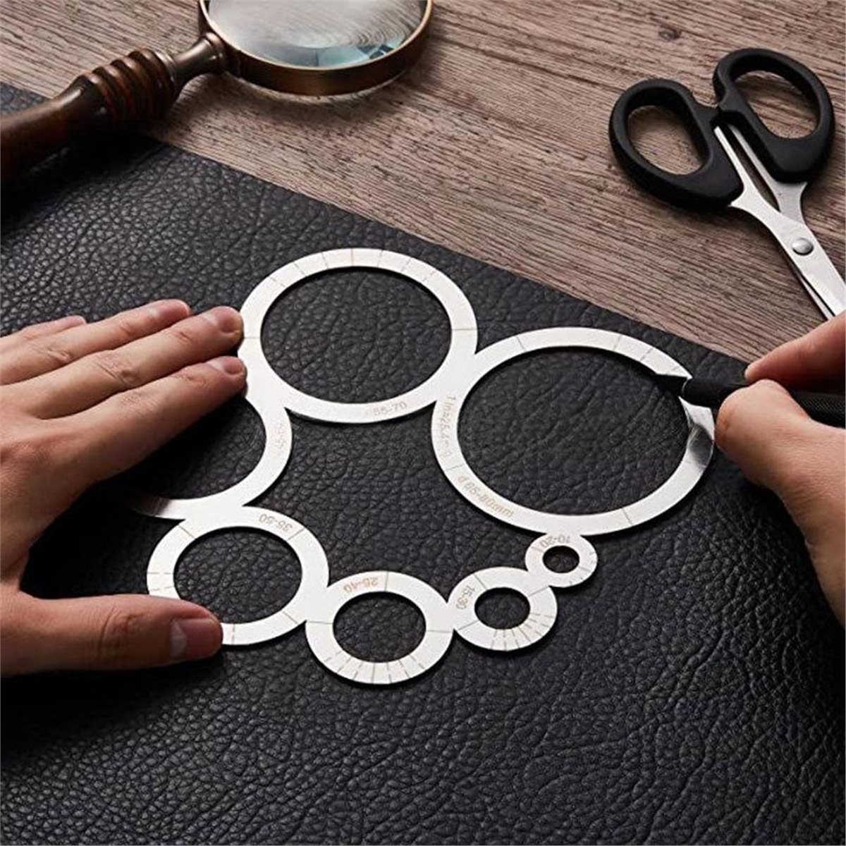 Leatherworking Corner Cutting  - đánh giá và giá Leatherwork Ruler