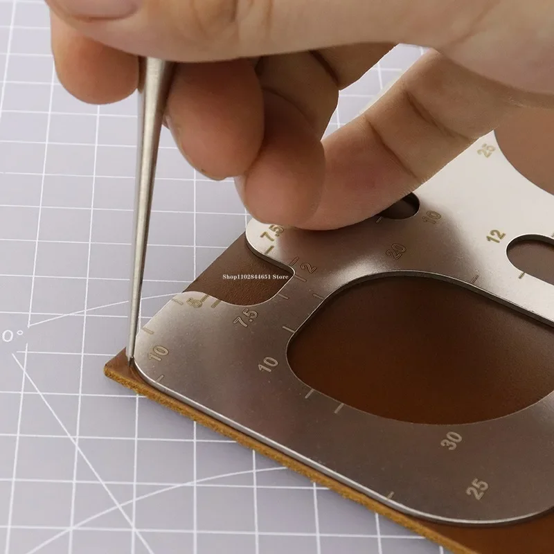 R Positioning Ruler Stainless  - đánh giá và giá Leatherwork Ruler